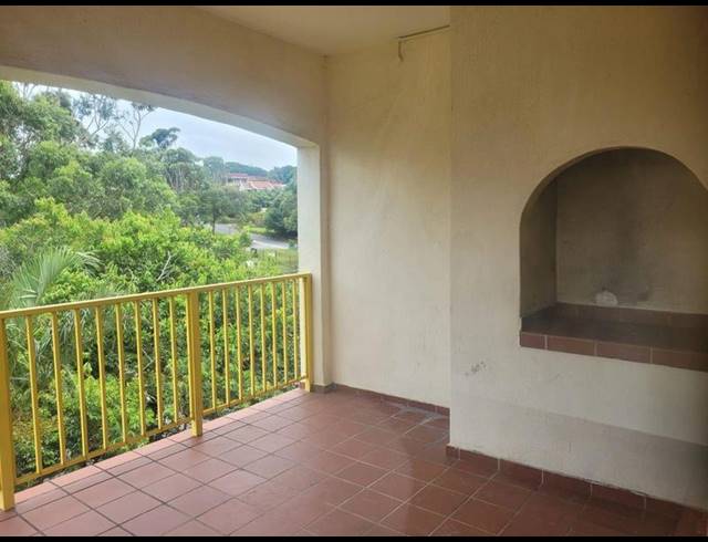 2 BEDROOM APARTMENT FOR SALE IN UVONGO BEACH